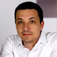 A head shot of Rados Petrovic.